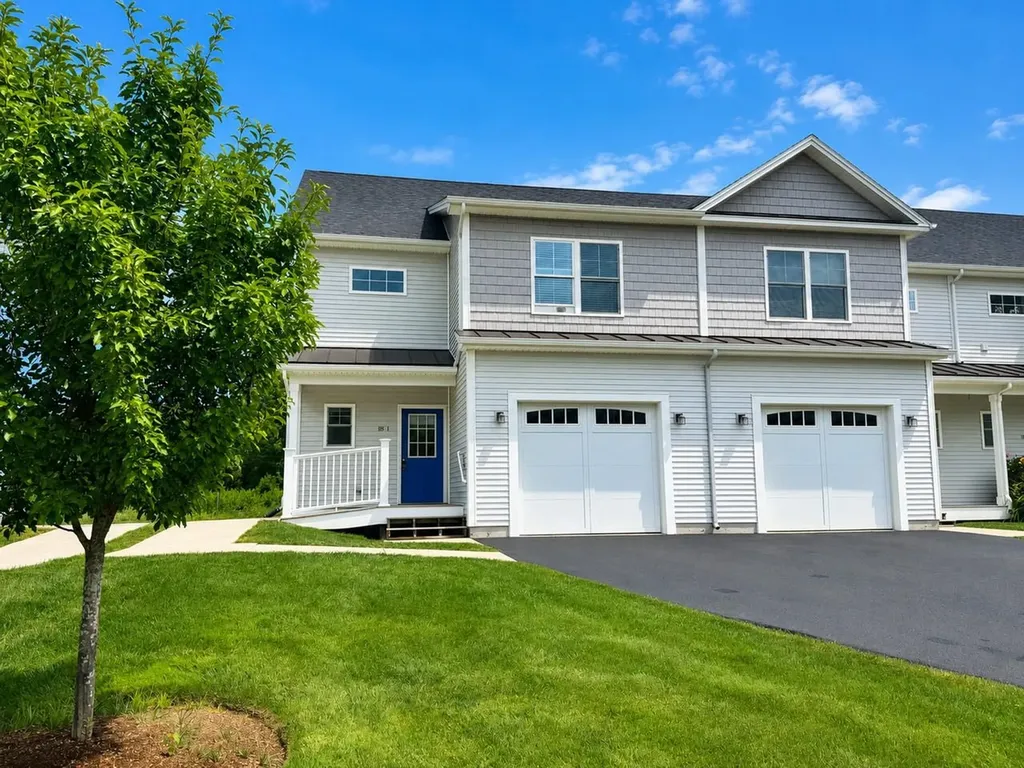 18 Freeman Woods Essex VT 05452