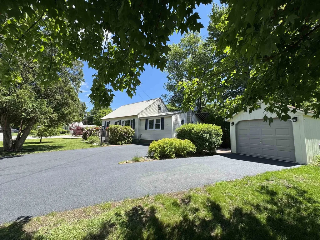 61 Dale Drive Keene NH 03431
