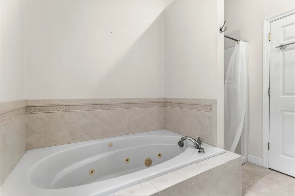 35 Mockingbird Hill Road Windham NH 03087