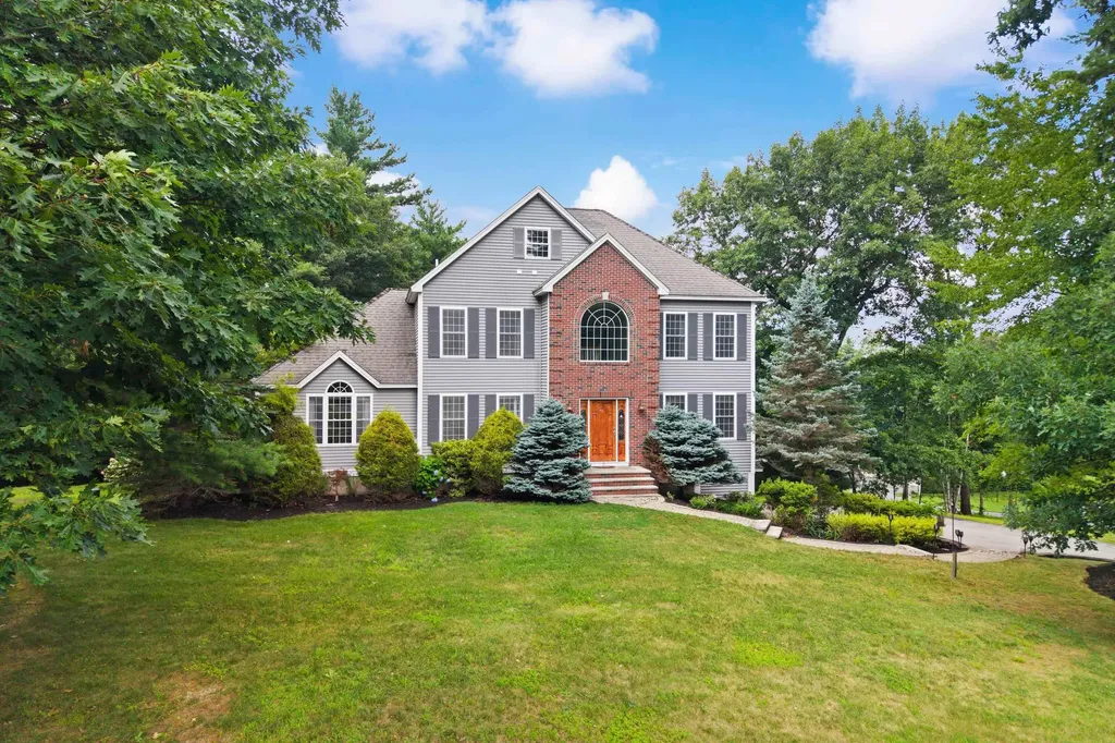 35 Mockingbird Hill Road Windham NH 03087