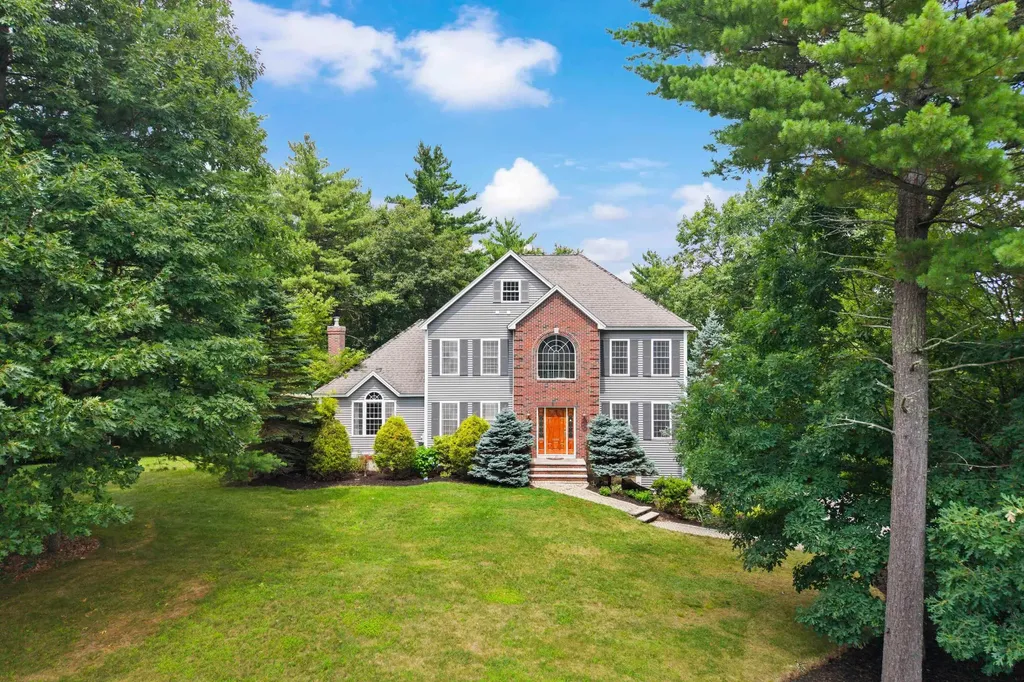 35 Mockingbird Hill Road Windham NH 03087