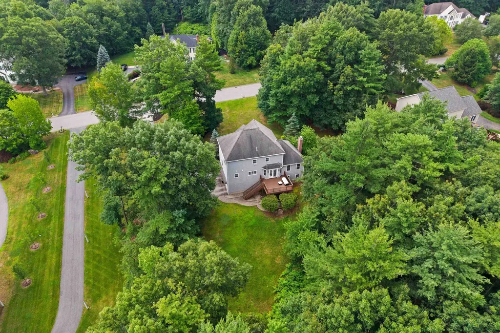 35 Mockingbird Hill Road Windham NH 03087
