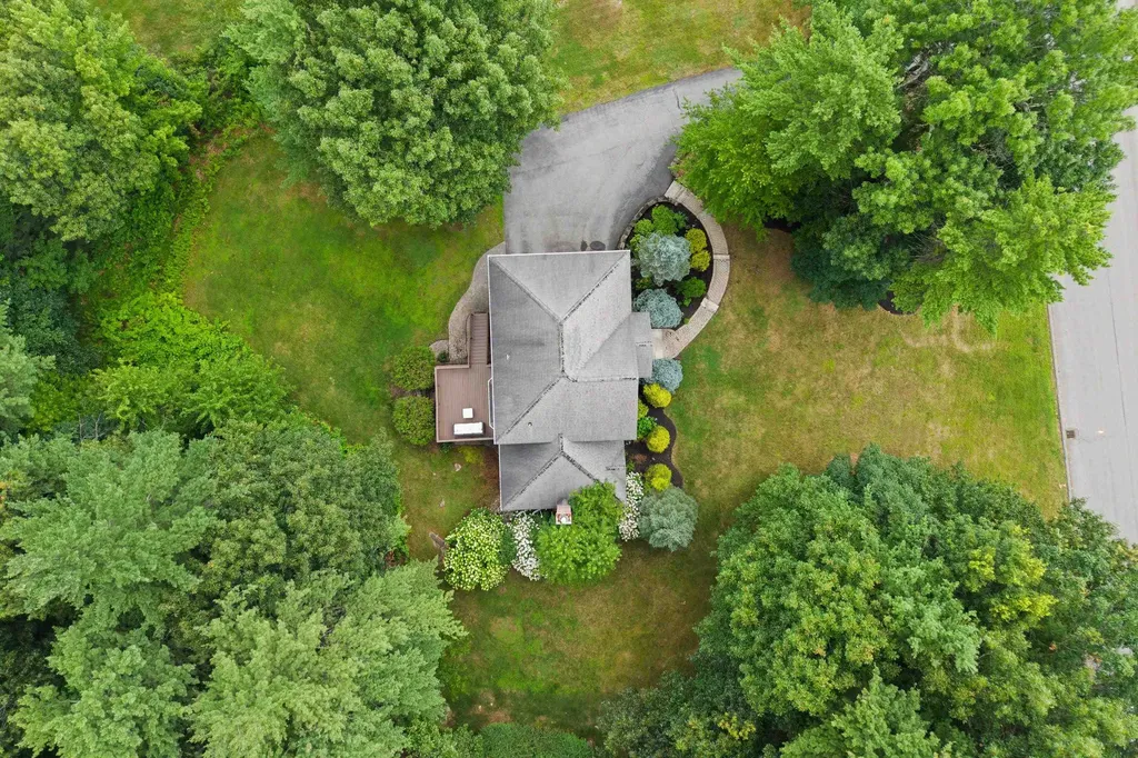 35 Mockingbird Hill Road Windham NH 03087