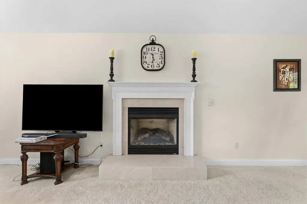 35 Mockingbird Hill Road Windham NH 03087