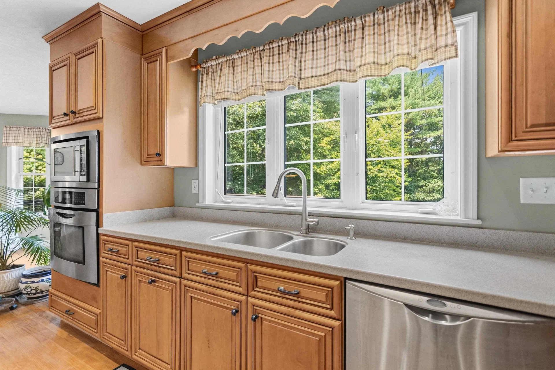 35 Mockingbird Hill Road Windham NH 03087