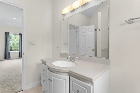 35 Mockingbird Hill Road Windham NH 03087