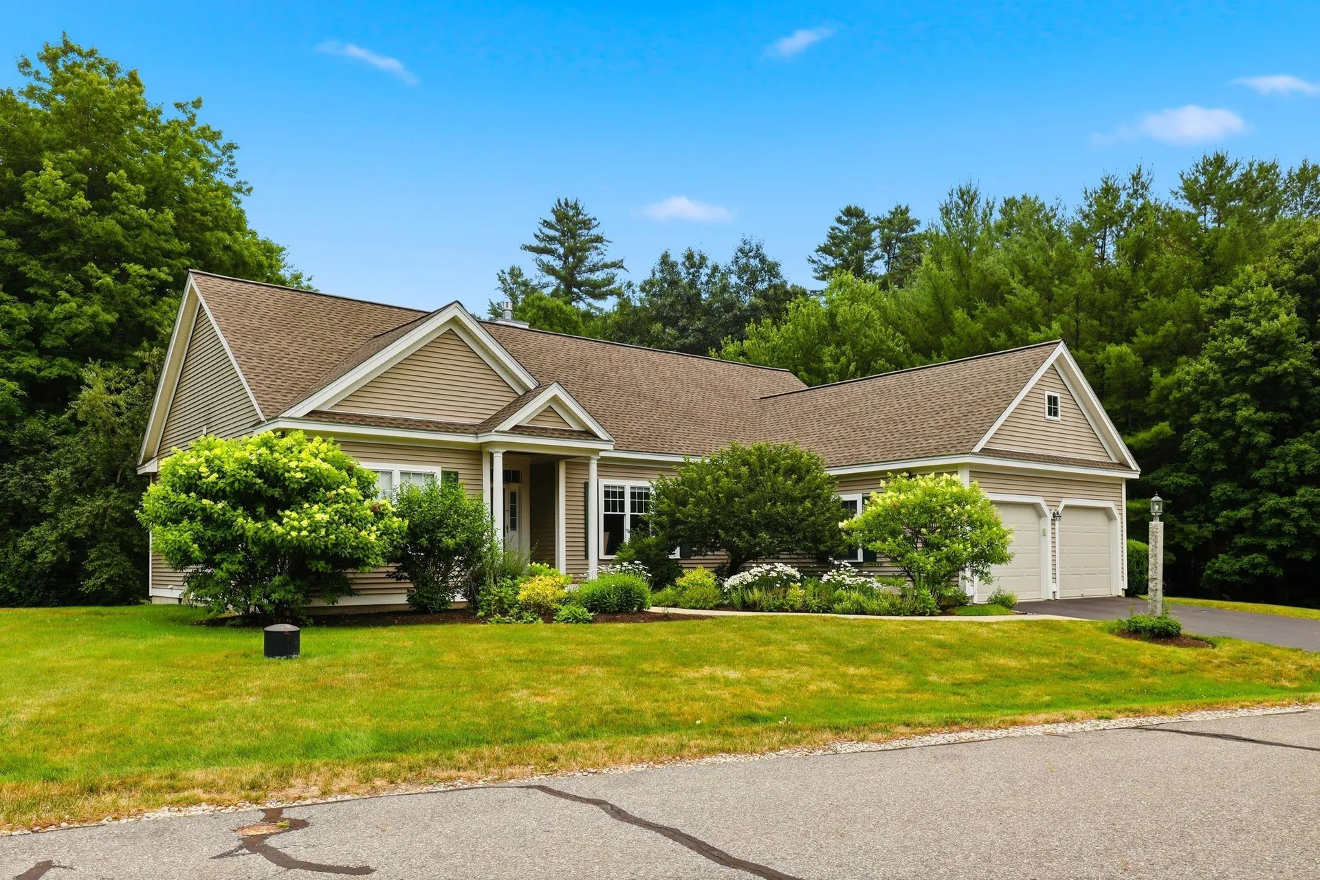 17 Hancock Drive Bedford NH 03110