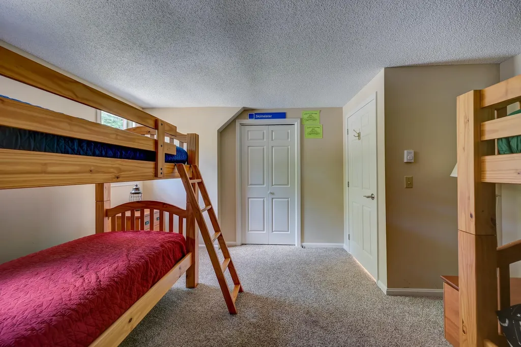 144 Whitaker Lane Conway NH 03860