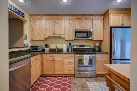 144 Whitaker Lane Conway NH 03860