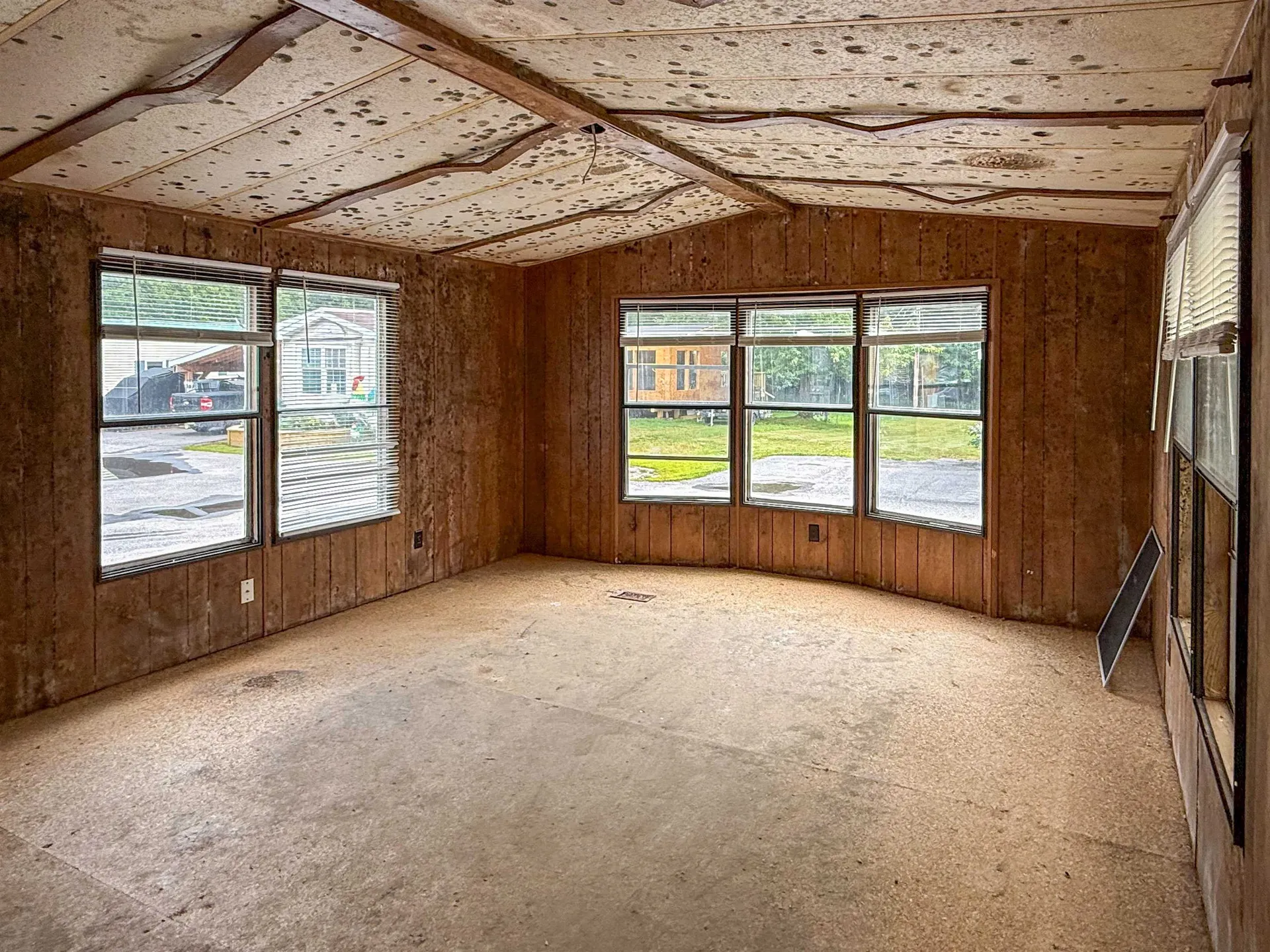 862 Mayhew Turnpike Bridgewater NH 03222