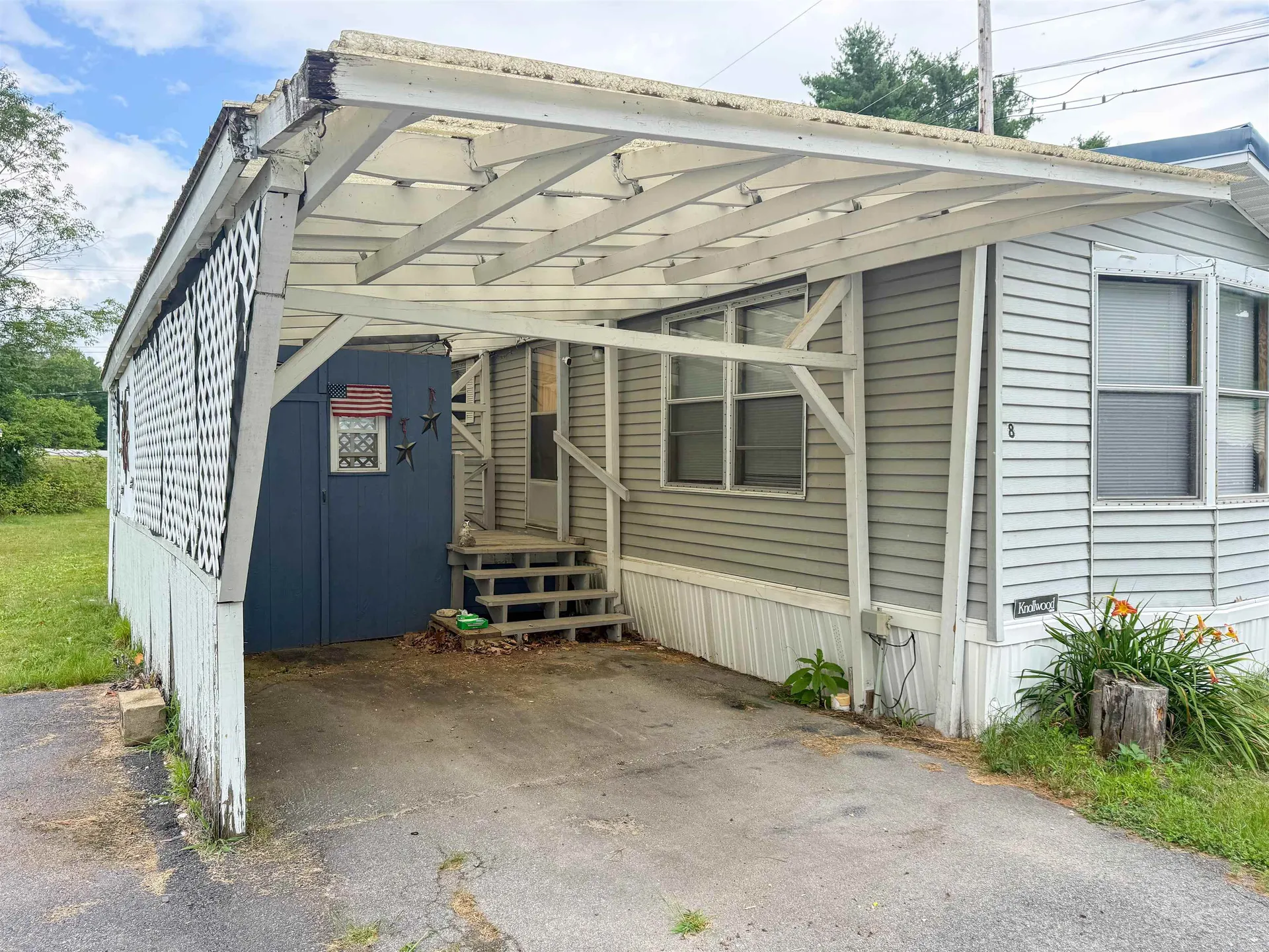 862 Mayhew Turnpike Bridgewater NH 03222