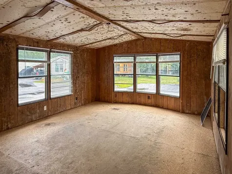 862 Mayhew Turnpike Bridgewater NH 03222