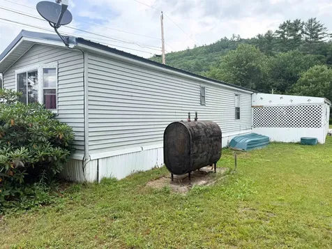 862 Mayhew Turnpike Bridgewater NH 03222