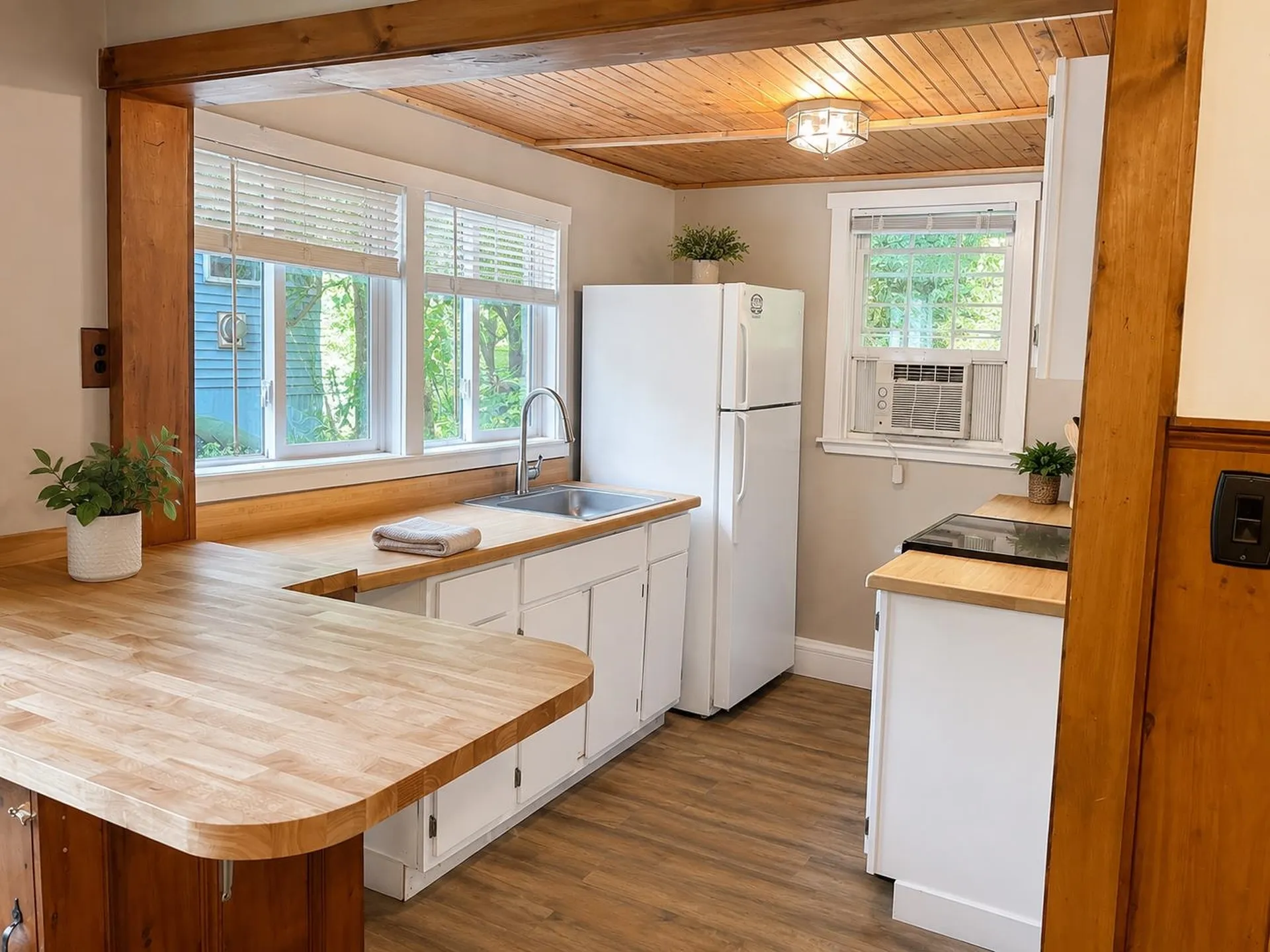 9 Pinecrest Road Raymond NH 03077