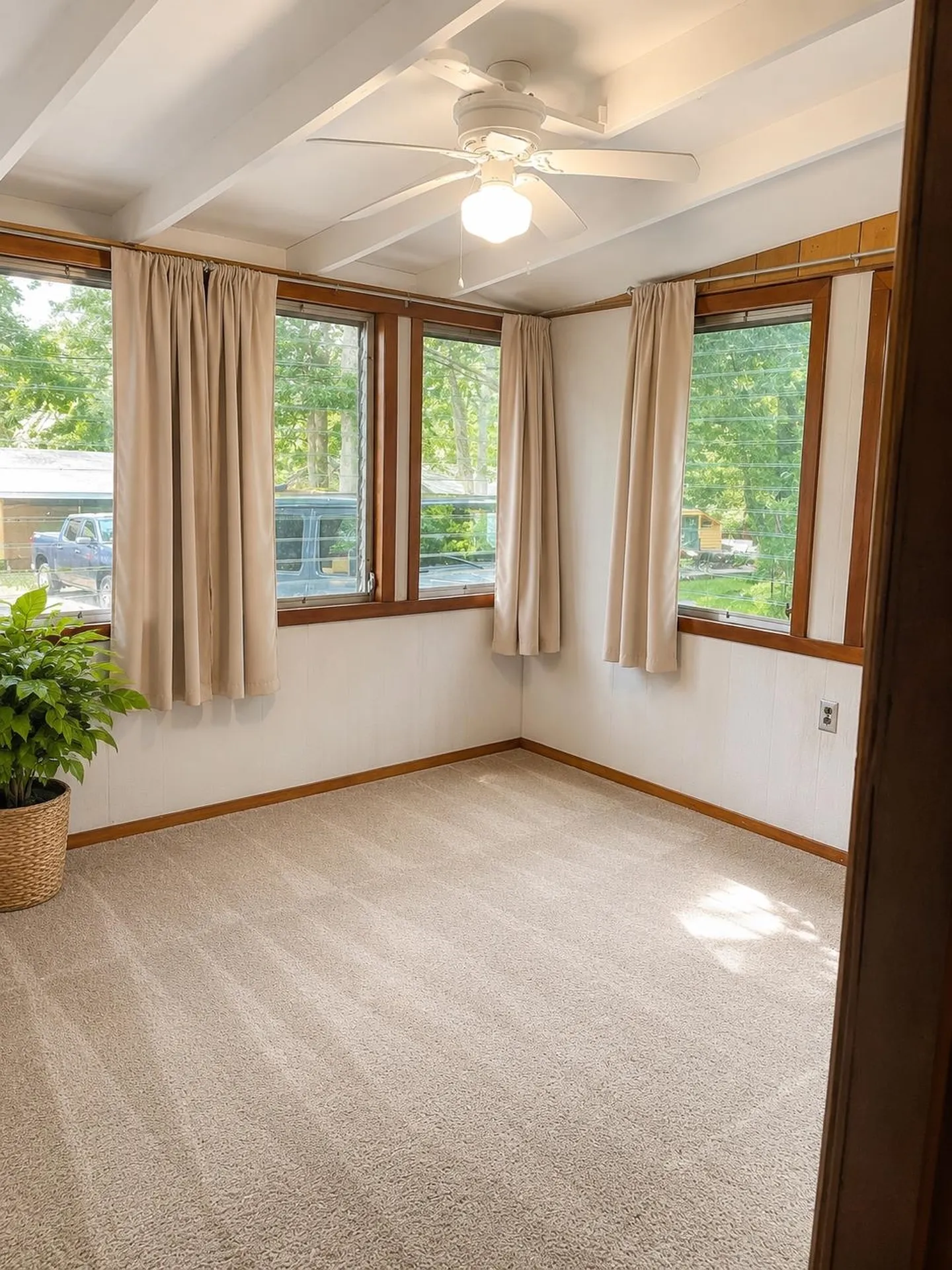 9 Pinecrest Road Raymond NH 03077
