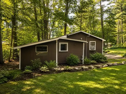 9 Pinecrest Road Raymond NH 03077