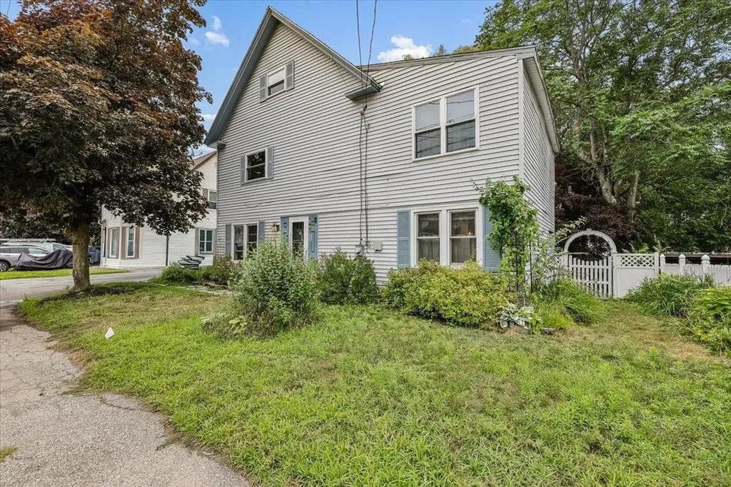549 Lake Avenue Manchester NH 03103