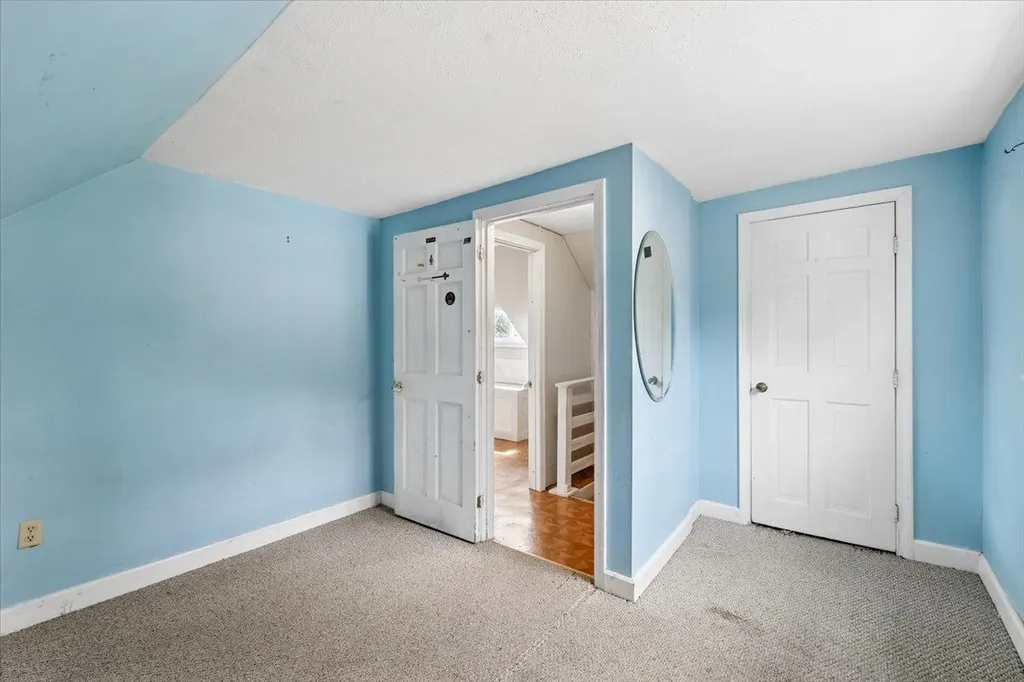 549 Lake Avenue Manchester NH 03103