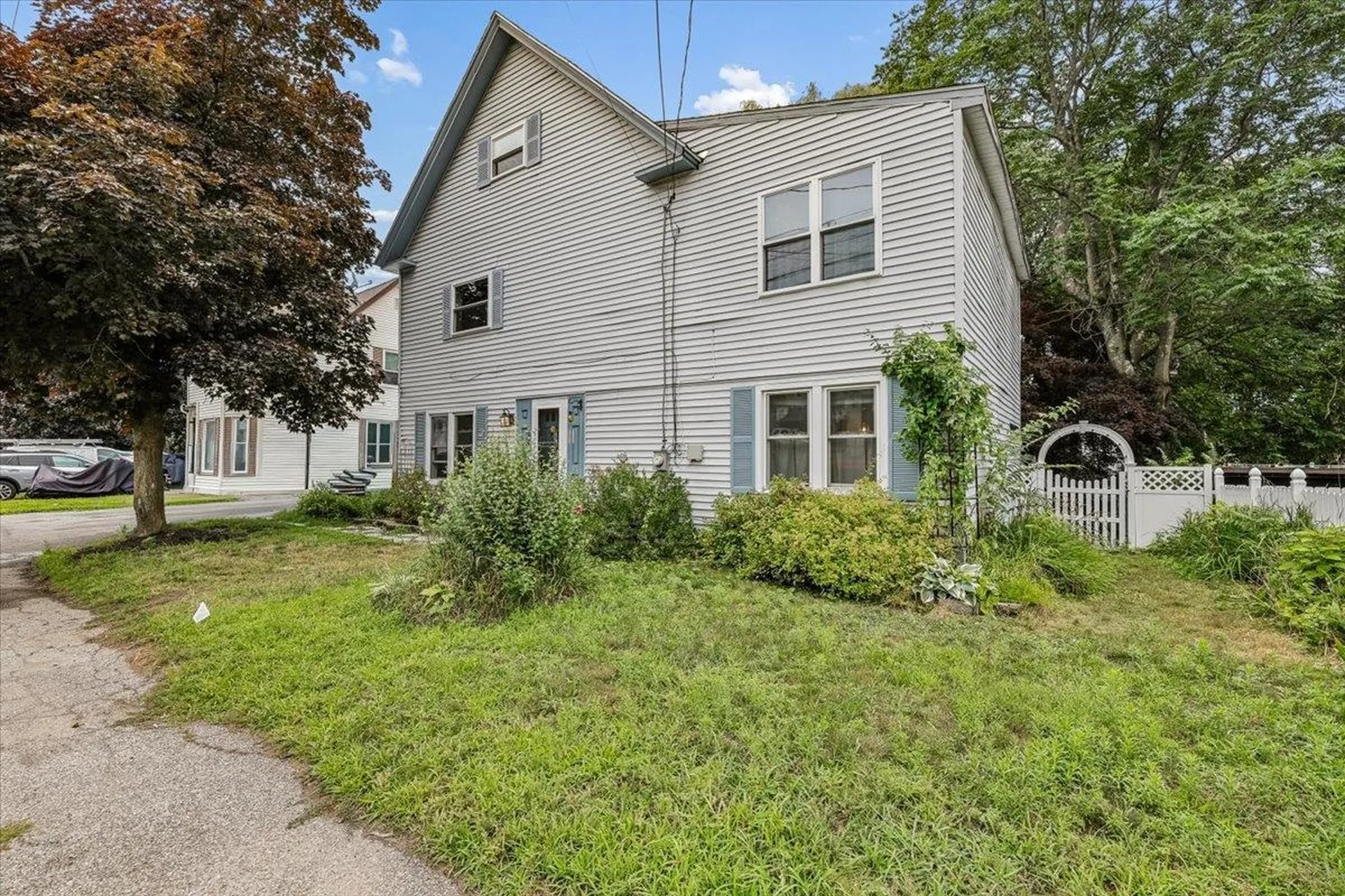 549 Lake Avenue Manchester NH 03103