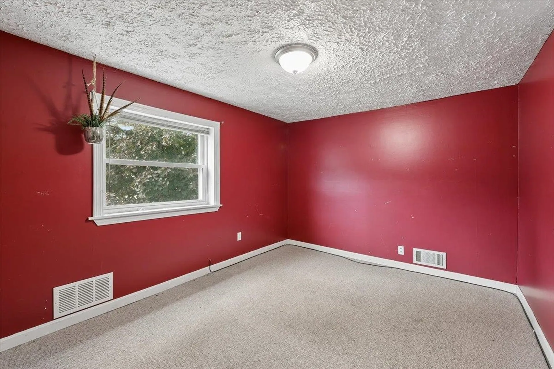 549 Lake Avenue Manchester NH 03103