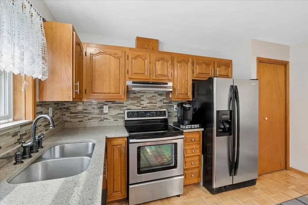 29 Central Street Hillsborough NH 03244