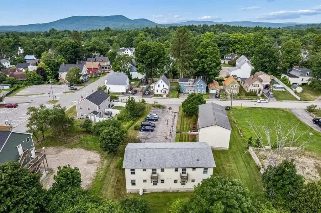 29 Central Street Hillsborough NH 03244