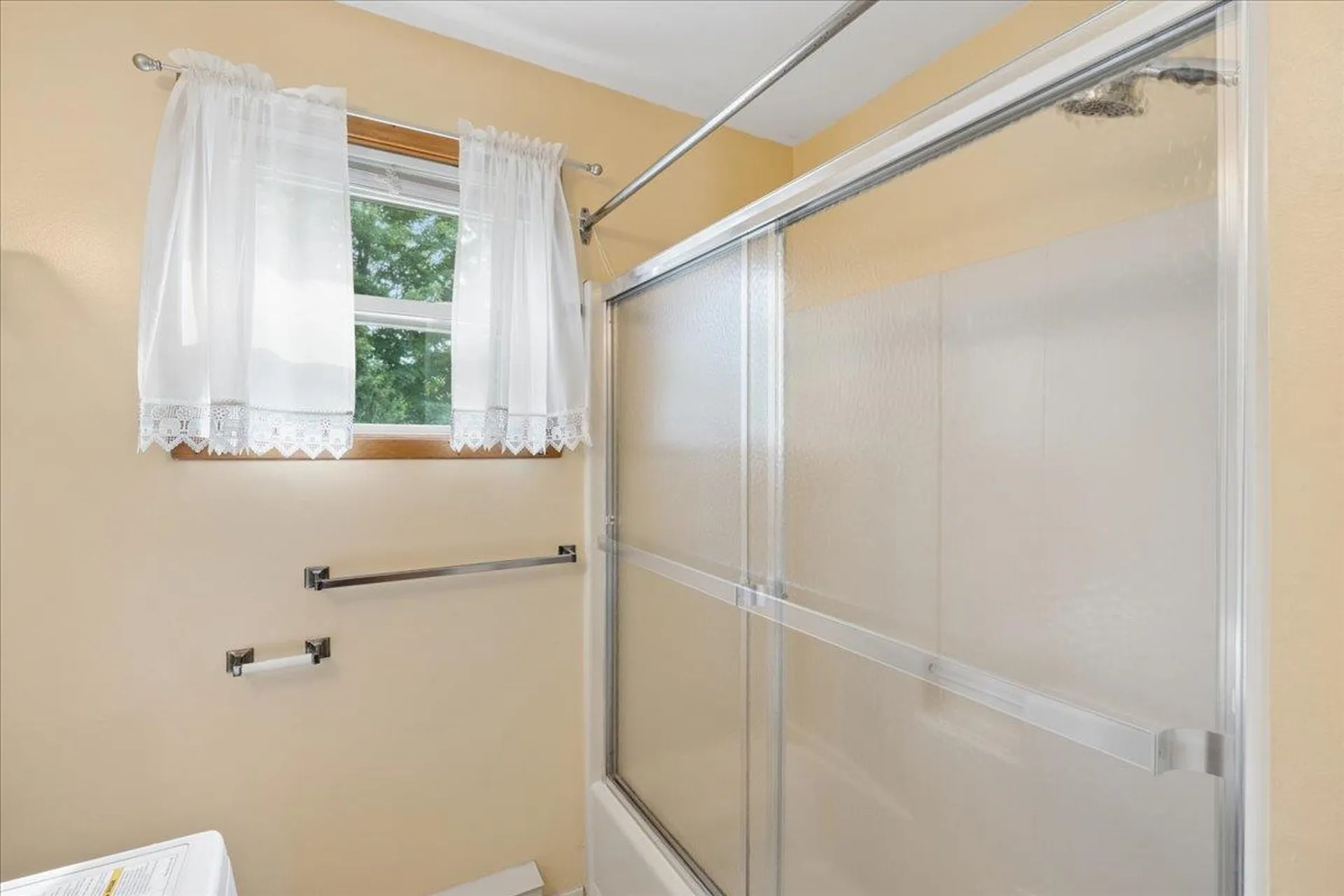 29 Central Street Hillsborough NH 03244