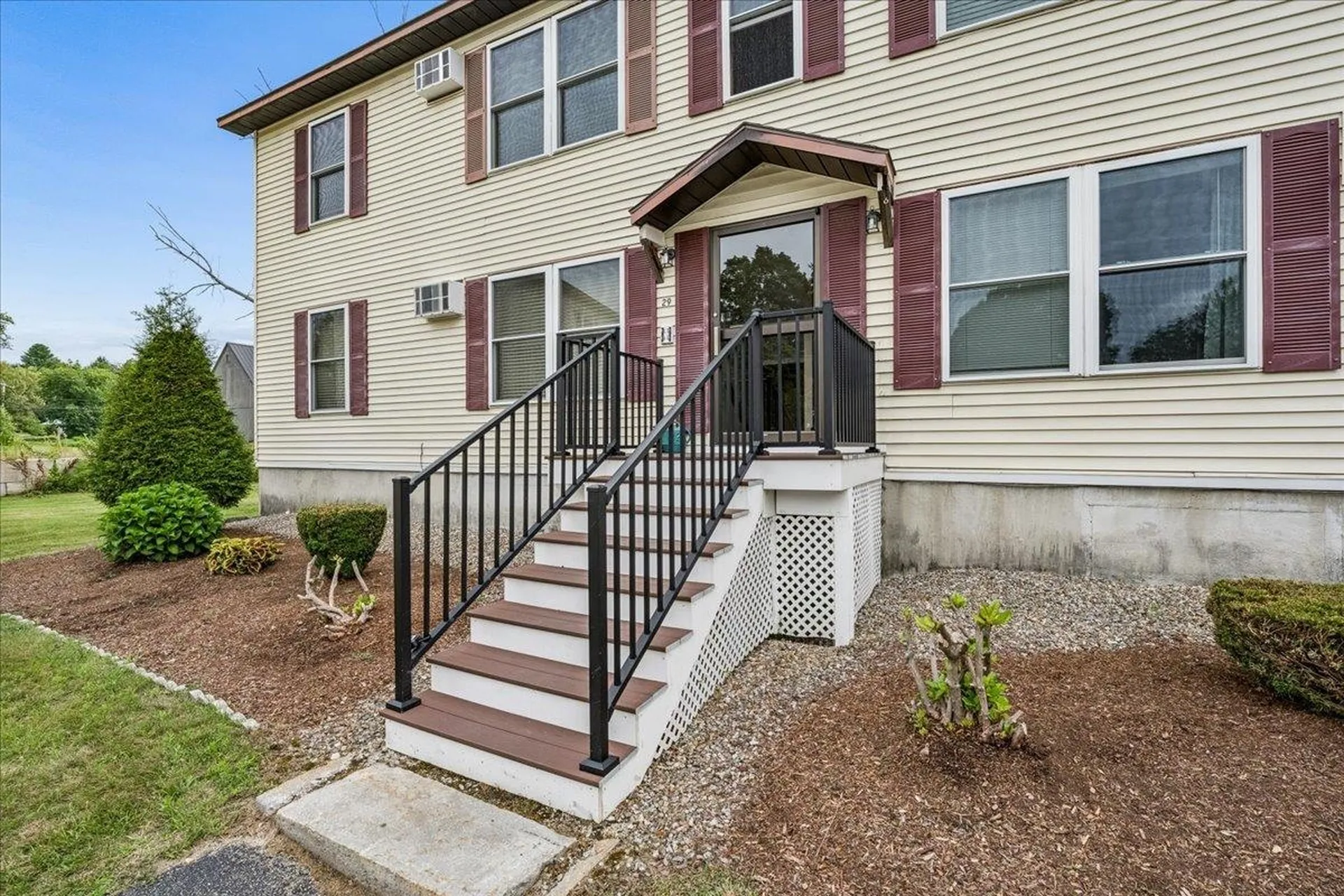 29 Central Street Hillsborough NH 03244