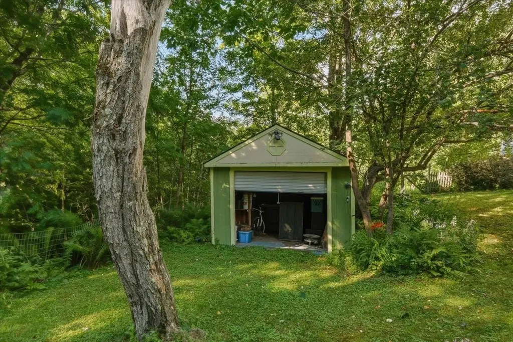3477 Stage Road Bolton VT 05465