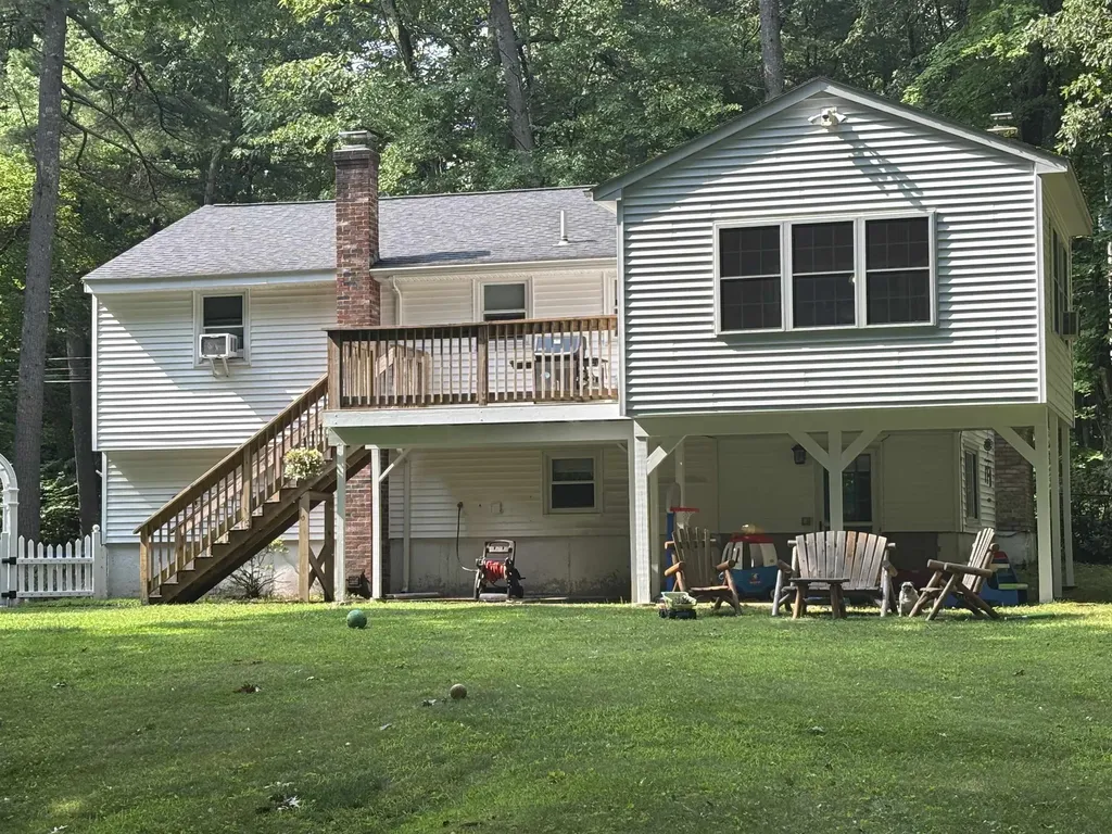 223 Baboosic Lake Road Merrimack NH 03054