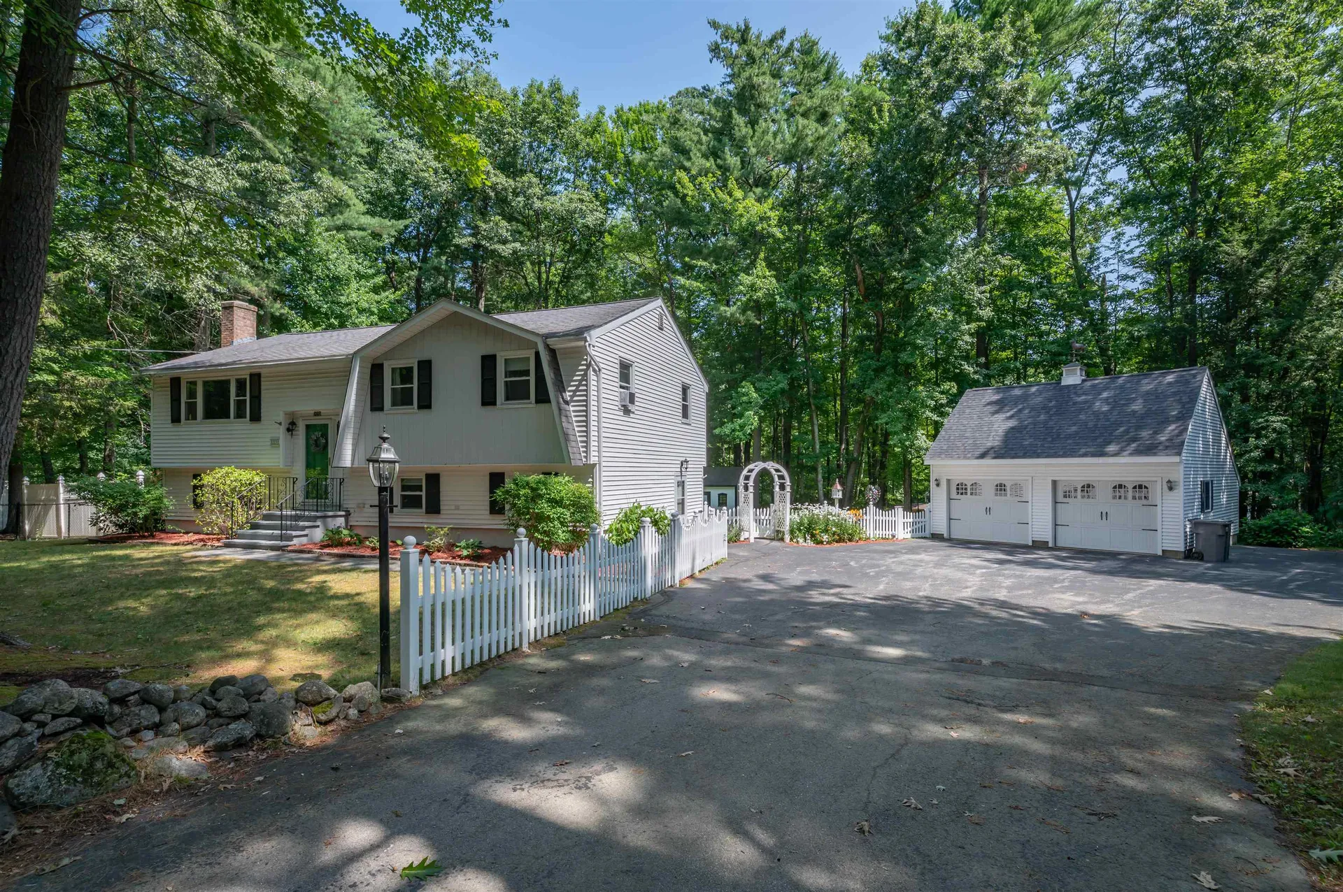 223 Baboosic Lake Road Merrimack NH 03054