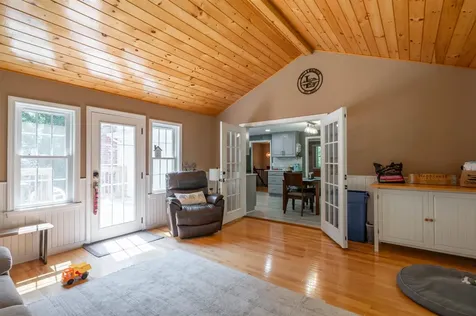 223 Baboosic Lake Road Merrimack NH 03054