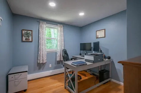 223 Baboosic Lake Road Merrimack NH 03054