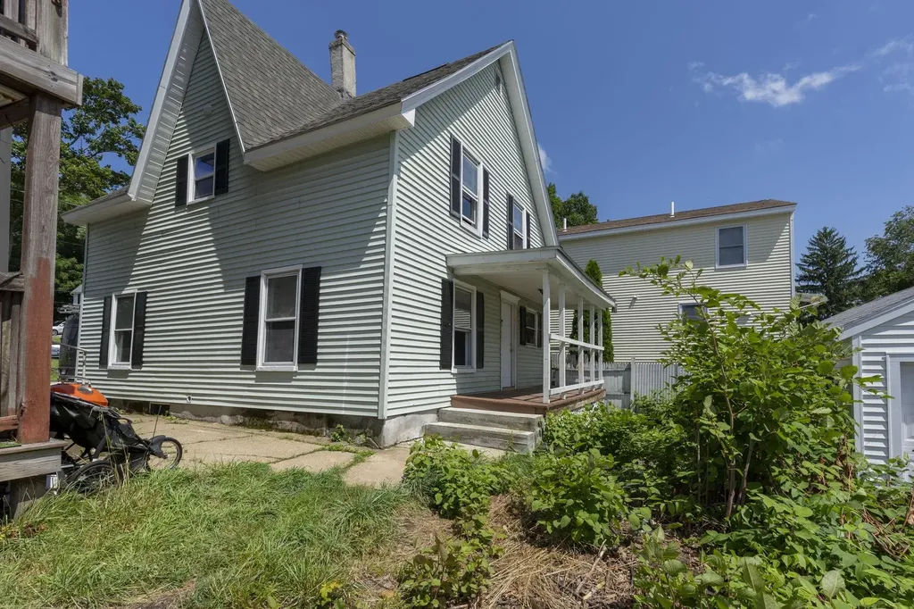 571 Amherst Street Manchester NH 03104