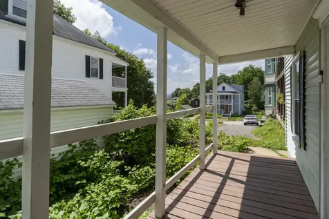 571 Amherst Street Manchester NH 03104