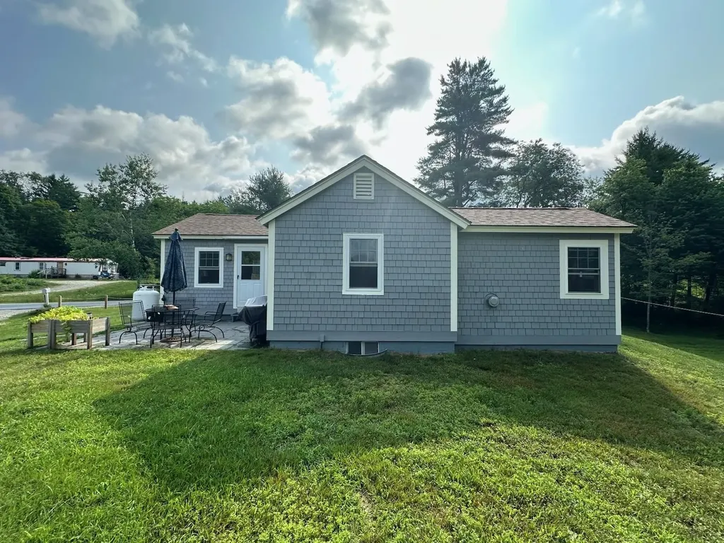 477 Dean Road Grafton NH 03240