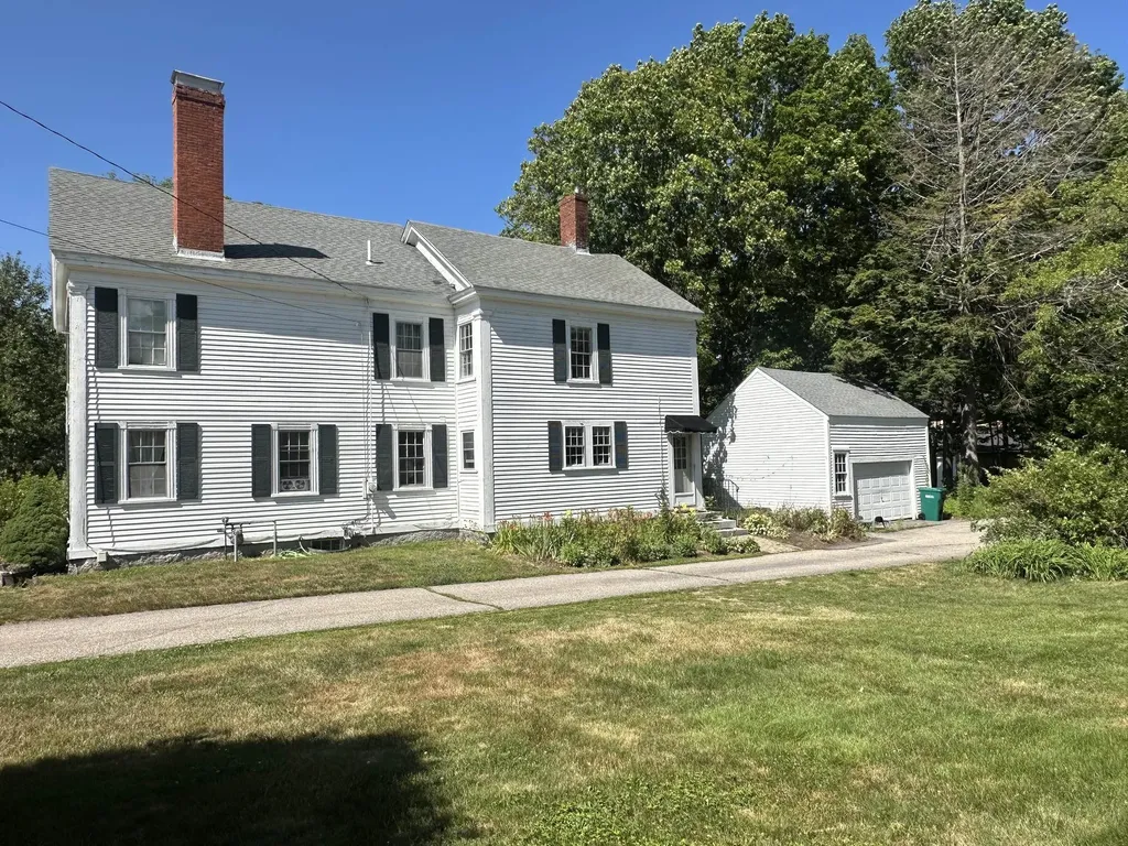 43 Post Road Greenland NH 03840