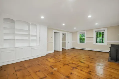 26 Old Mont Vernon Road Amherst NH 03031