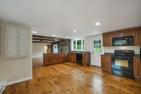 26 Old Mont Vernon Road Amherst NH 03031