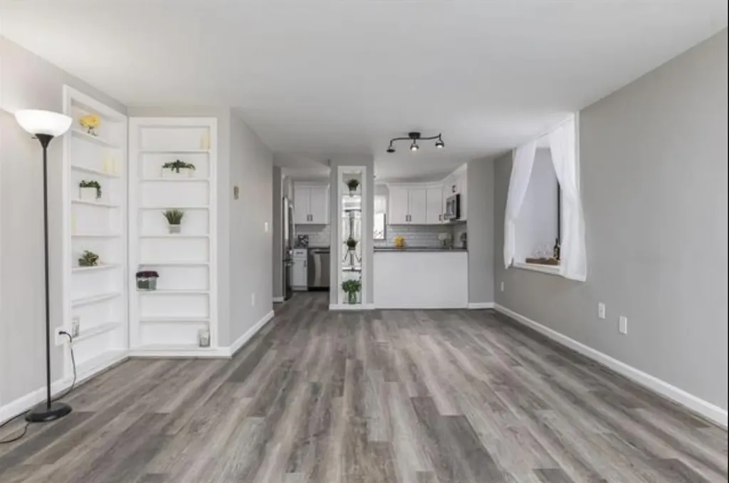 22 Essex Green Road Merrimack NH 03054