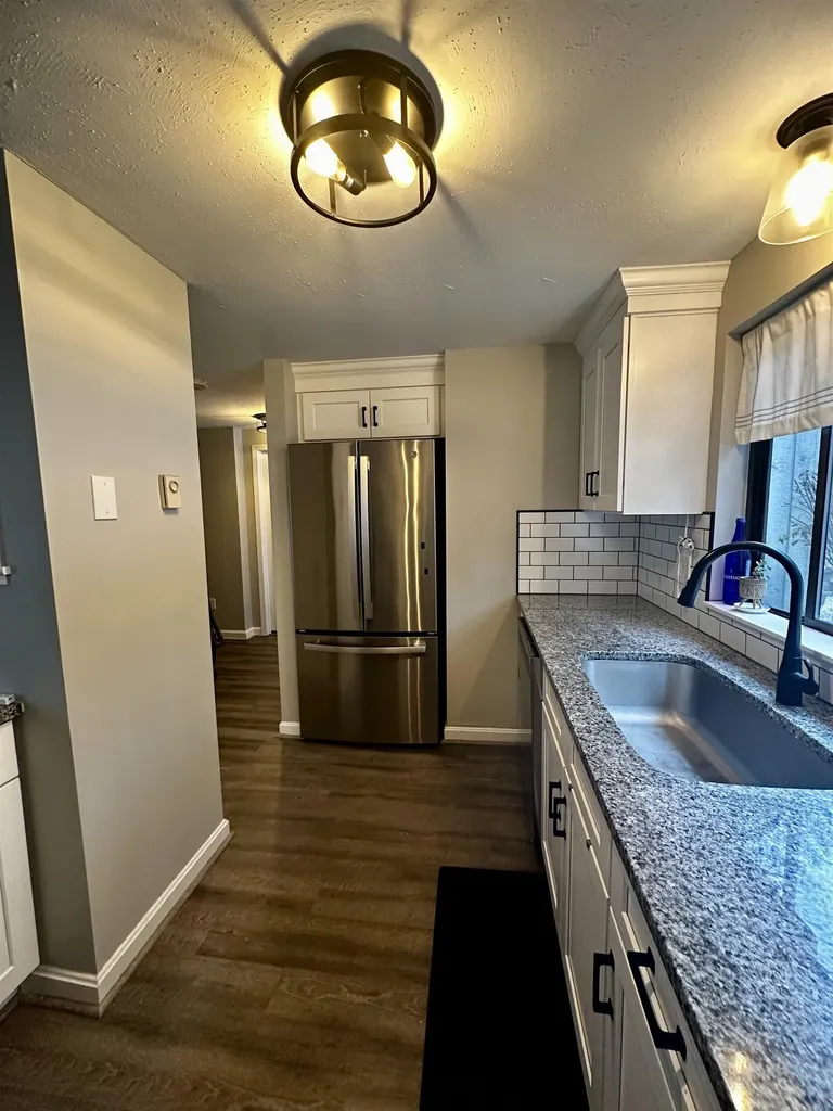 22 Essex Green Road Merrimack NH 03054