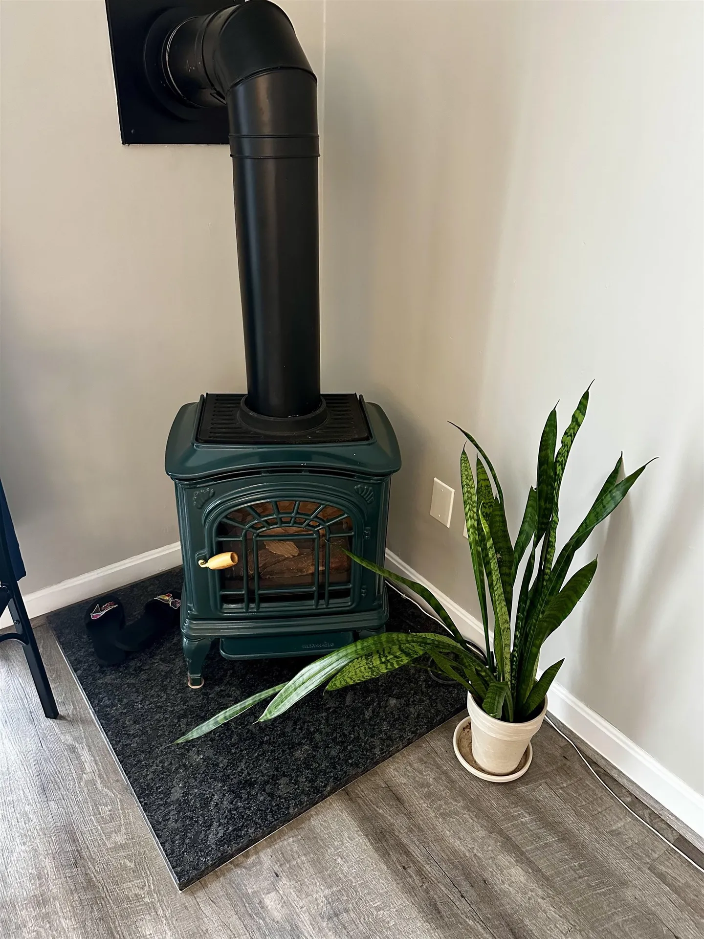 22 Essex Green Road Merrimack NH 03054