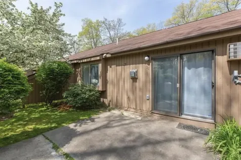 22 Essex Green Road Merrimack NH 03054