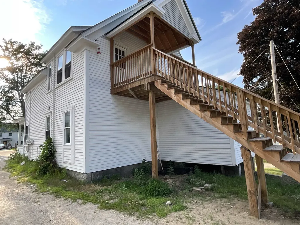 57 Washington Street Conway NH 03818