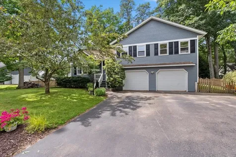 13 Hillside Circle Essex VT 05452