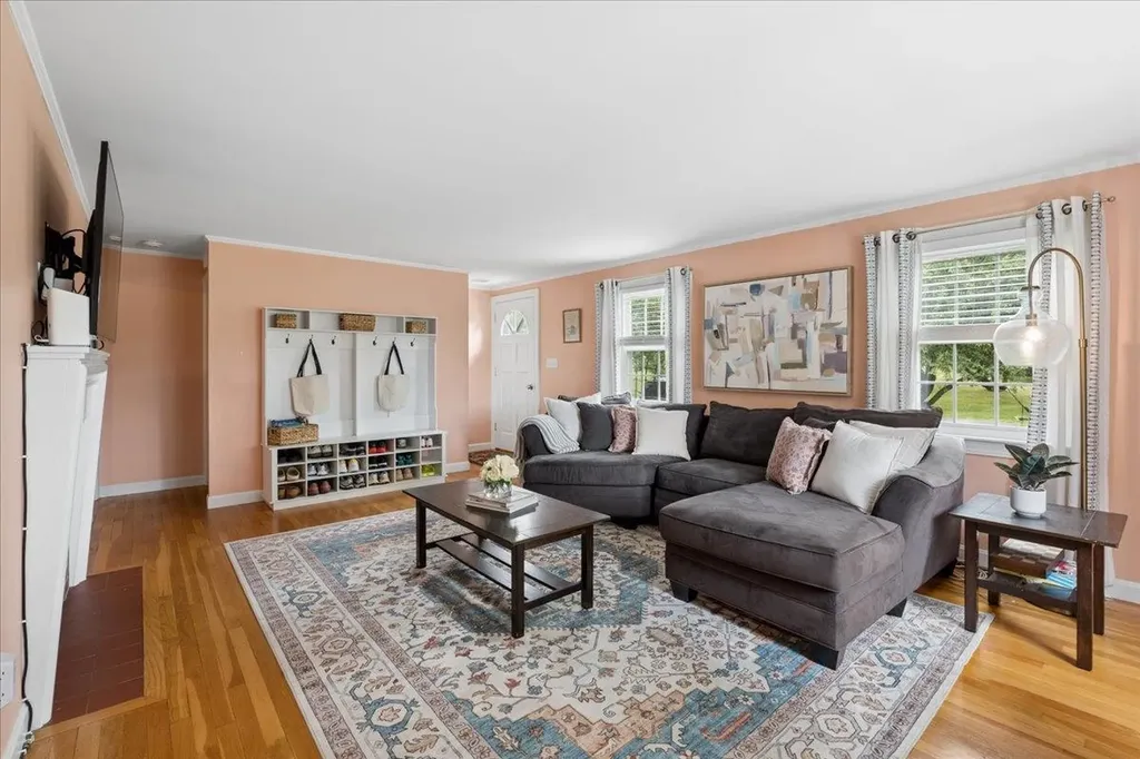 23 Woodwells Garrison Road Hopkinton NH 03229
