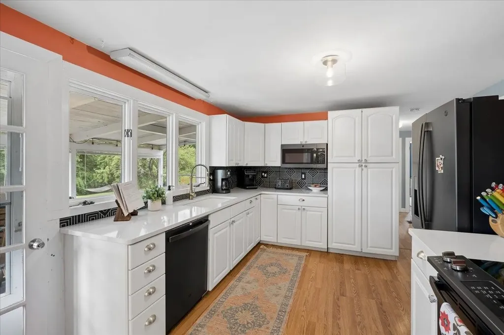 23 Woodwells Garrison Road Hopkinton NH 03229