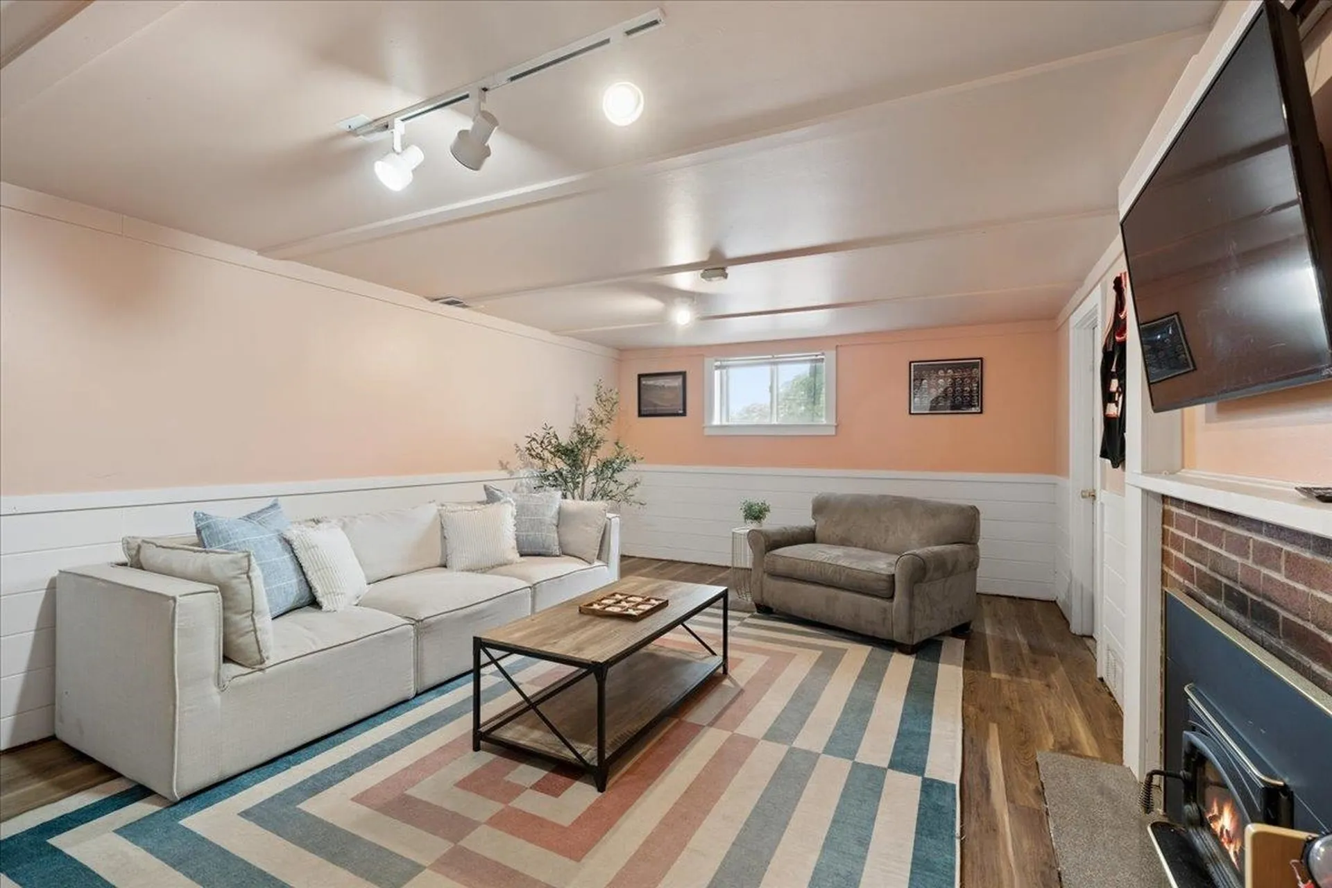 23 Woodwells Garrison Road Hopkinton NH 03229