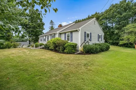 23 Woodwells Garrison Road Hopkinton NH 03229