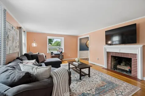 23 Woodwells Garrison Road Hopkinton NH 03229